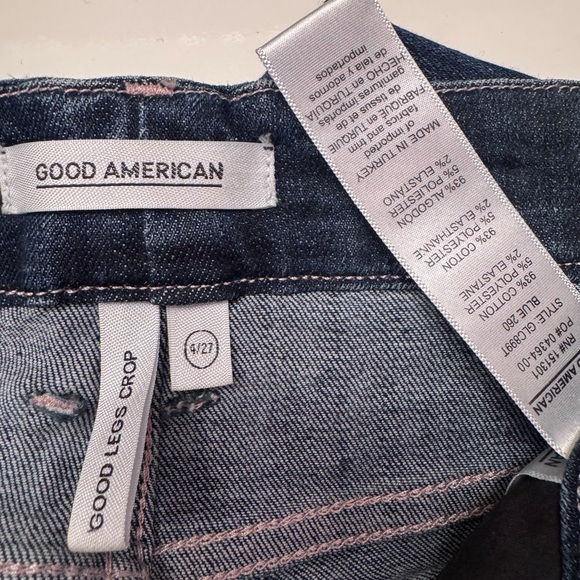 GOOD AMERICAN GOOD LEGS CROP DARK WASH JEANS SIZE 4 26.75” INSEAM - Picture 3 of 3